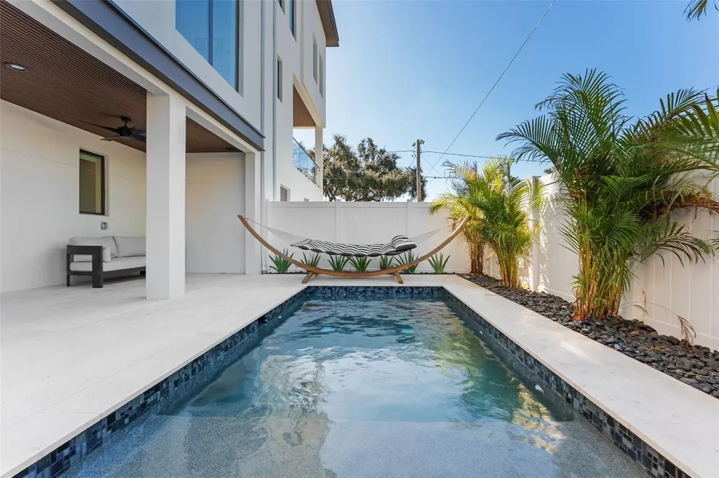 2502 N Highland Avenue Tampa FL 33602