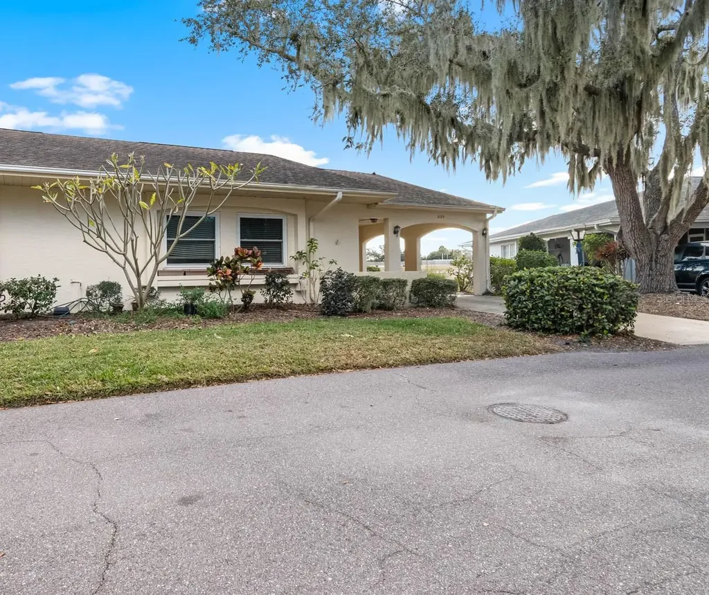 2125 Hailstone Circle Sun City Center FL 33573