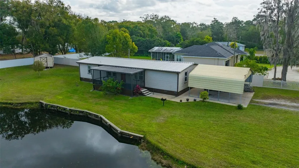 15615 Willowdale Road Tampa FL 33625