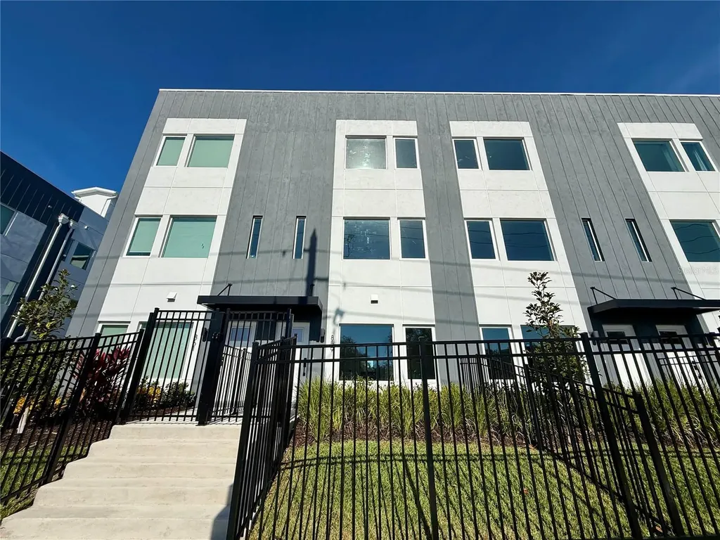859 6th Avenue S St Petersburg FL 33701