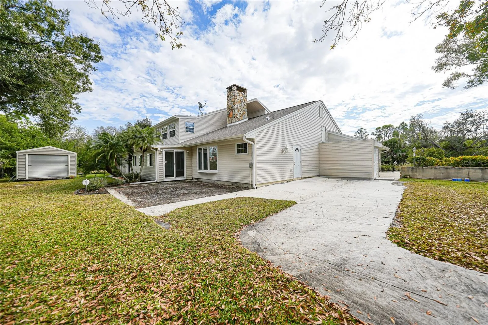24358 SW Kingsway Circle Lake Suzy FL 34269