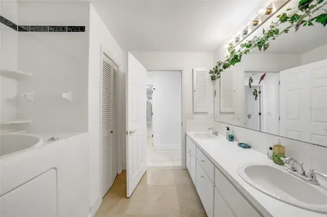 24358 SW Kingsway Circle Lake Suzy FL 34269