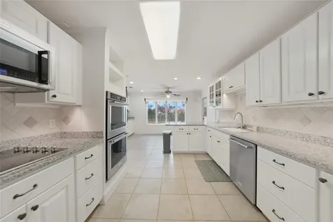 24358 SW Kingsway Circle Lake Suzy FL 34269