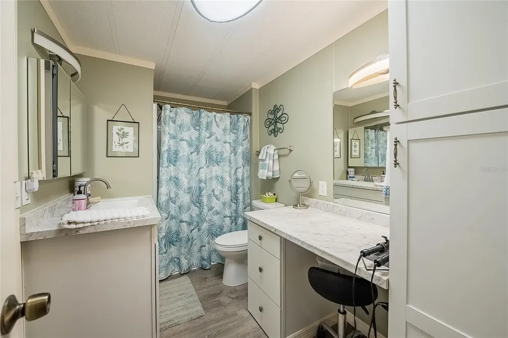 5421 Mohawk Street Zephyrhills FL 33542