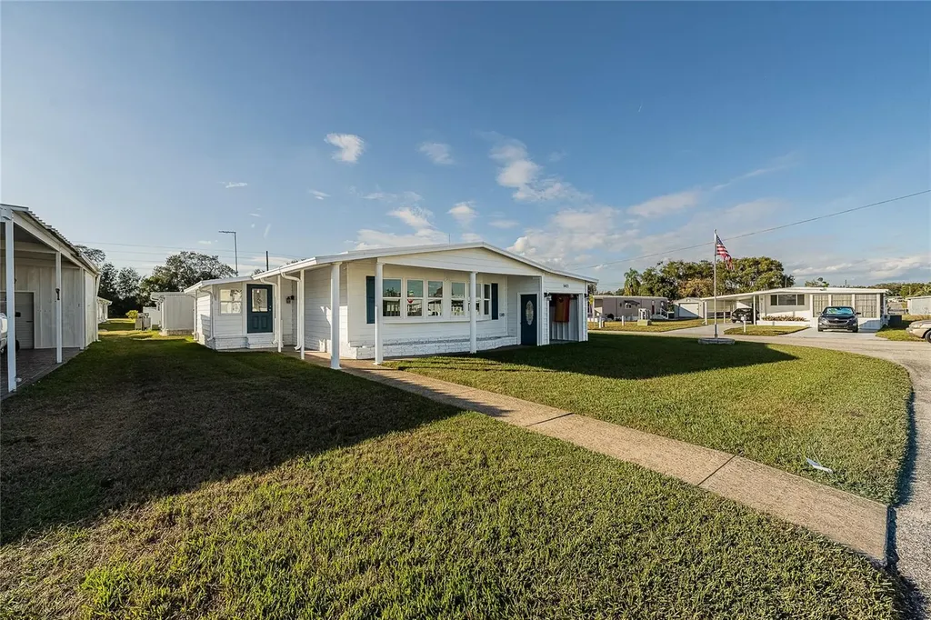 5421 Mohawk Street Zephyrhills FL 33542