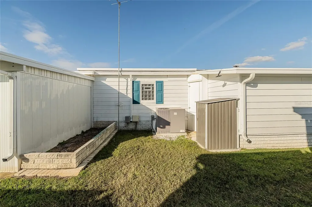 5421 Mohawk Street Zephyrhills FL 33542