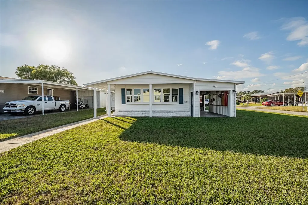 5421 Mohawk Street Zephyrhills FL 33542