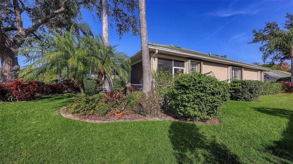 6922 Mystic Lane Sarasota FL 34243