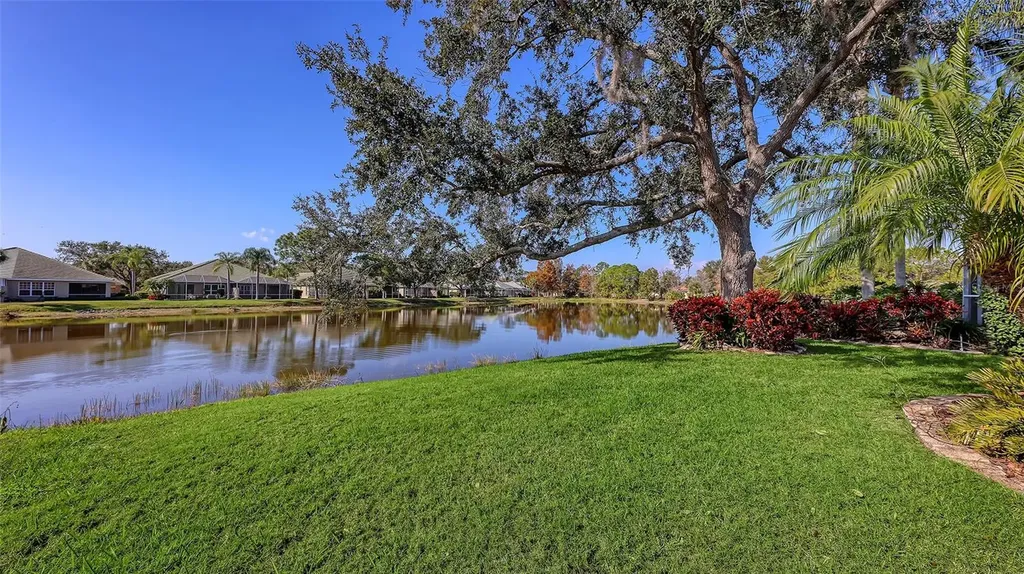 6922 Mystic Lane Sarasota FL 34243