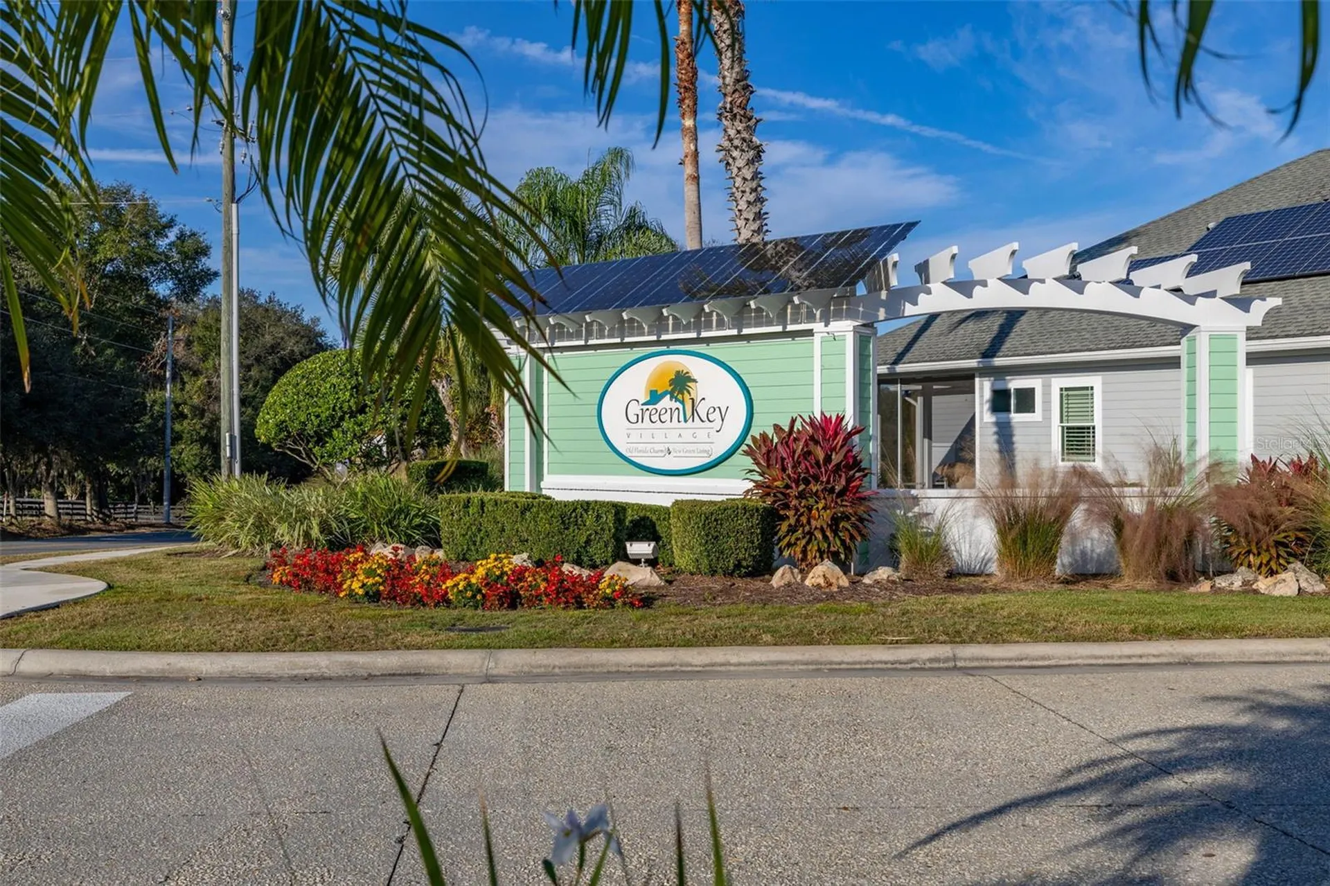 995 Fiesta Key Circle Lady Lake FL 32159