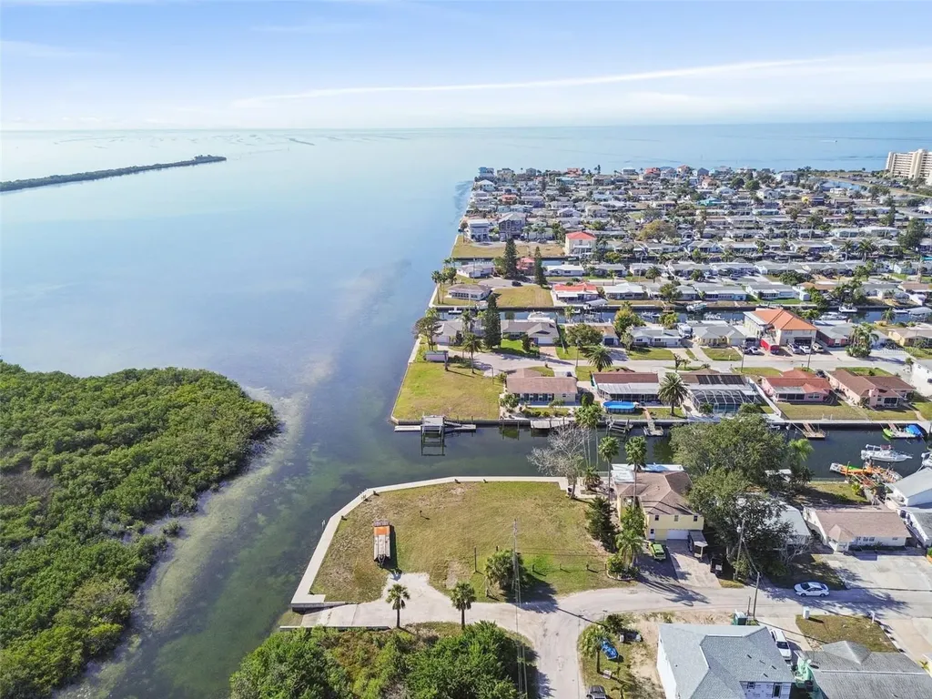 6374 Boatyard Drive Hudson FL 34667