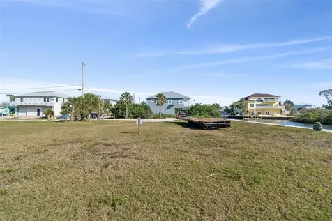 6374 Boatyard Drive Hudson FL 34667