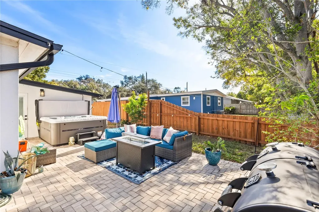 5611 S Sheridan Road Tampa FL 33611