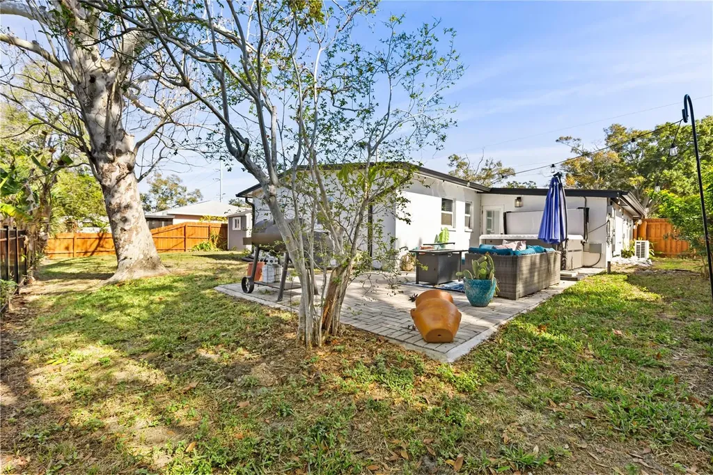 5611 S Sheridan Road Tampa FL 33611
