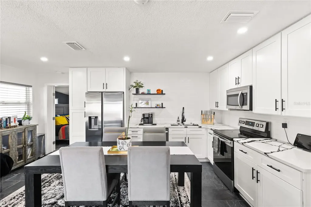 5611 S Sheridan Road Tampa FL 33611