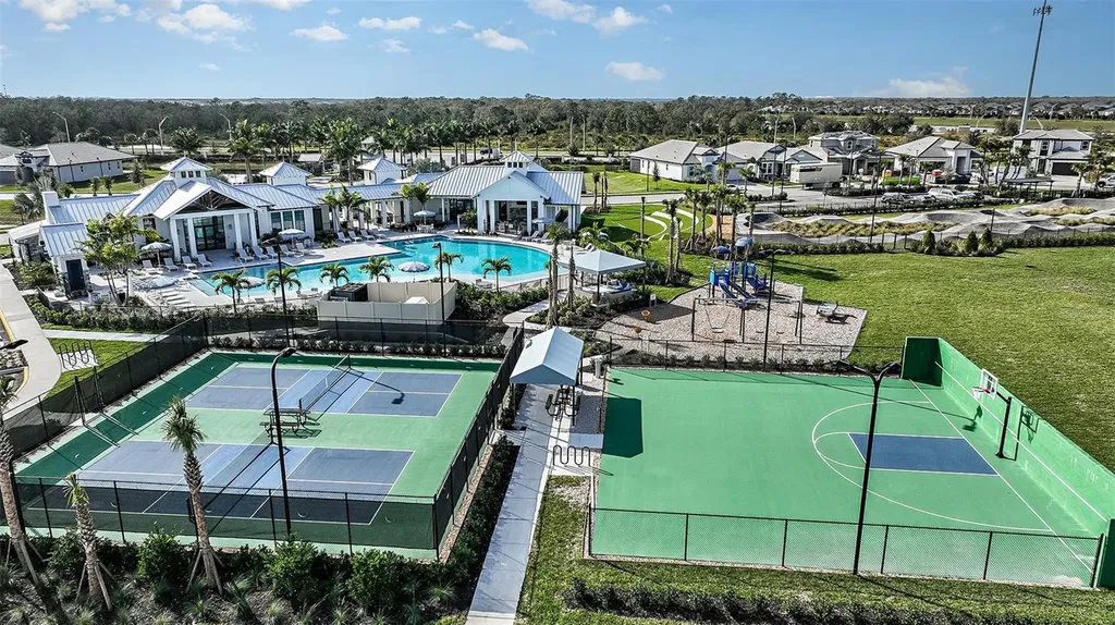 4711 Winsome Way Lakewood Ranch FL 34211
