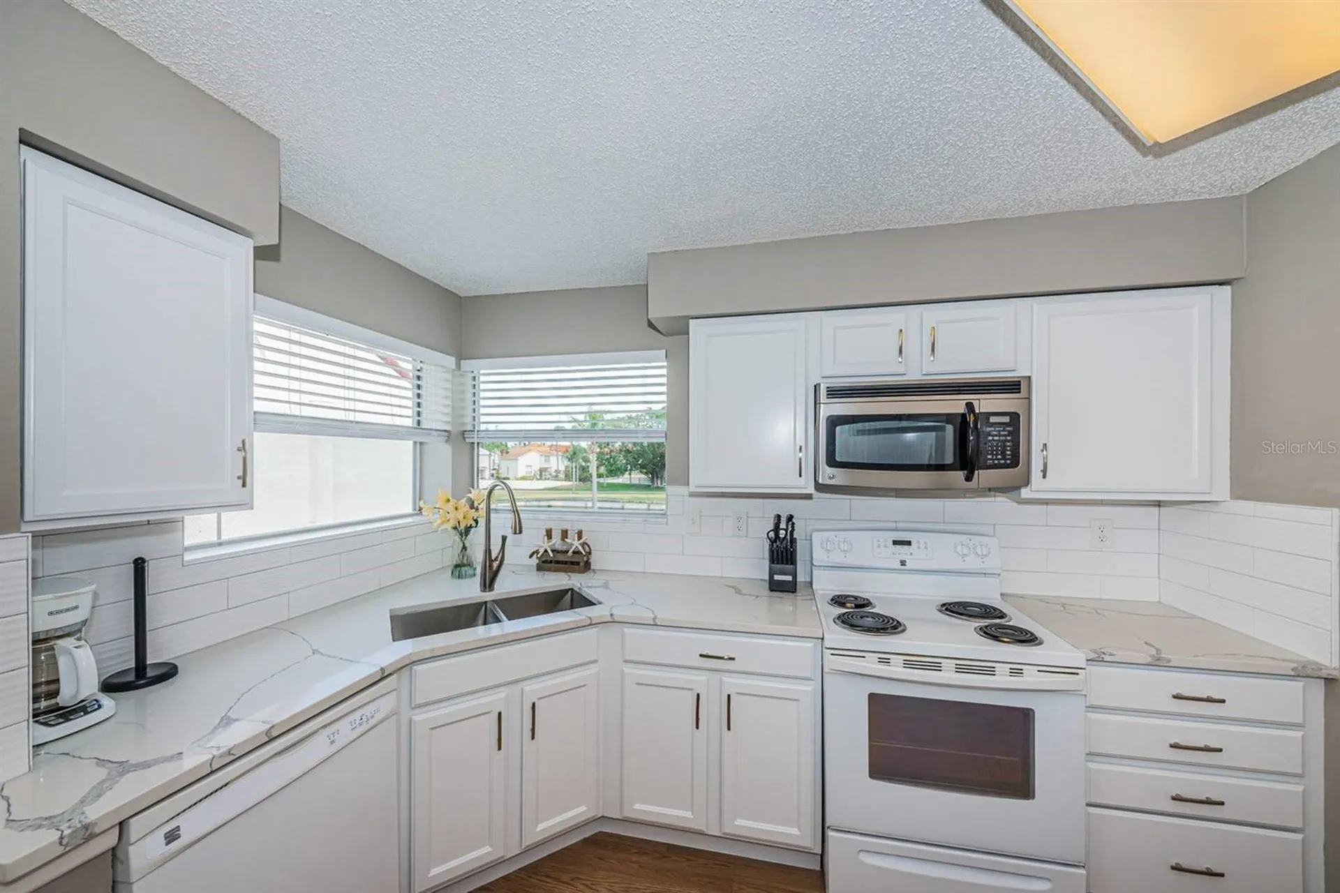 6077 Bahia Del Mar Boulevard St Petersburg FL 33715