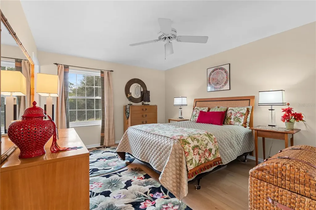 3910 37th Street S St Petersburg FL 33711
