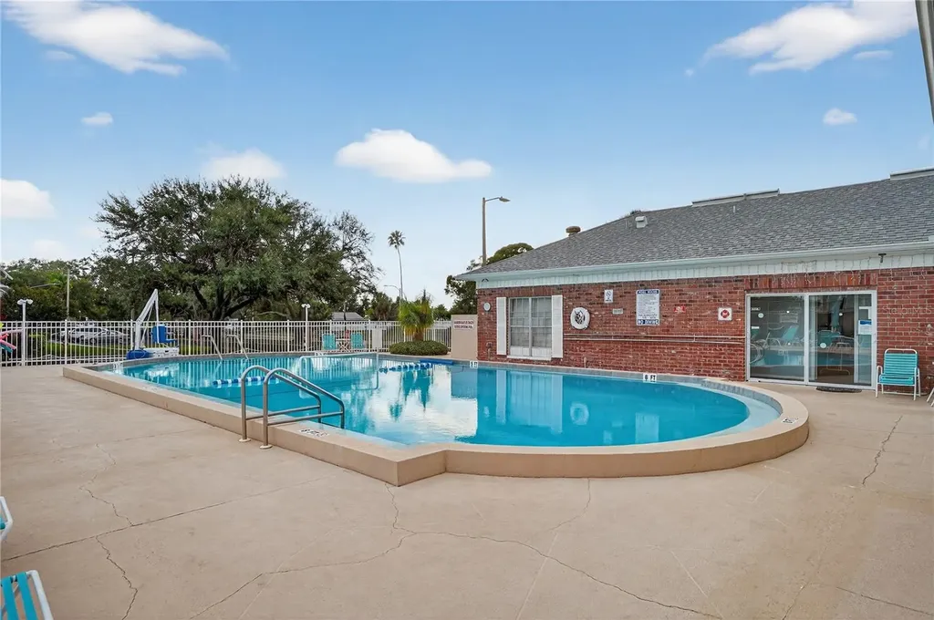 3910 37th Street S St Petersburg FL 33711