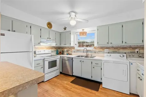 3910 37th Street S St Petersburg FL 33711