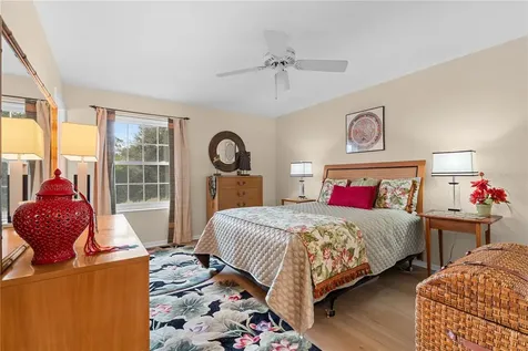 3910 37th Street S St Petersburg FL 33711