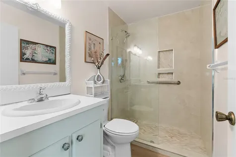 3910 37th Street S St Petersburg FL 33711