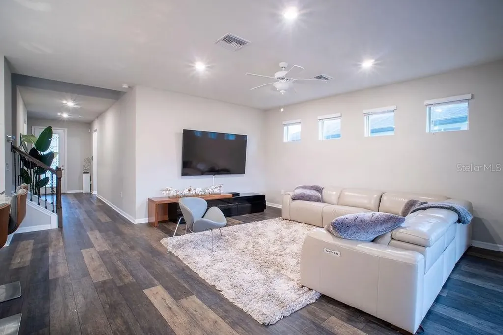 7465 Yale Harbor Drive Wesley Chapel FL 33545