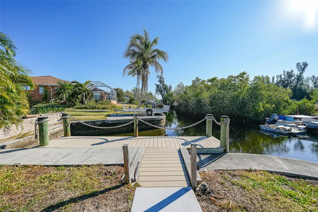 141 Singapore Road Punta Gorda FL 33950