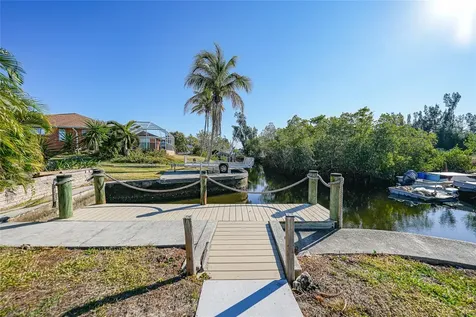 141 Singapore Road Punta Gorda FL 33950
