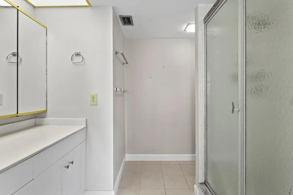 220 Belleview Boulevard Belleair FL 33756