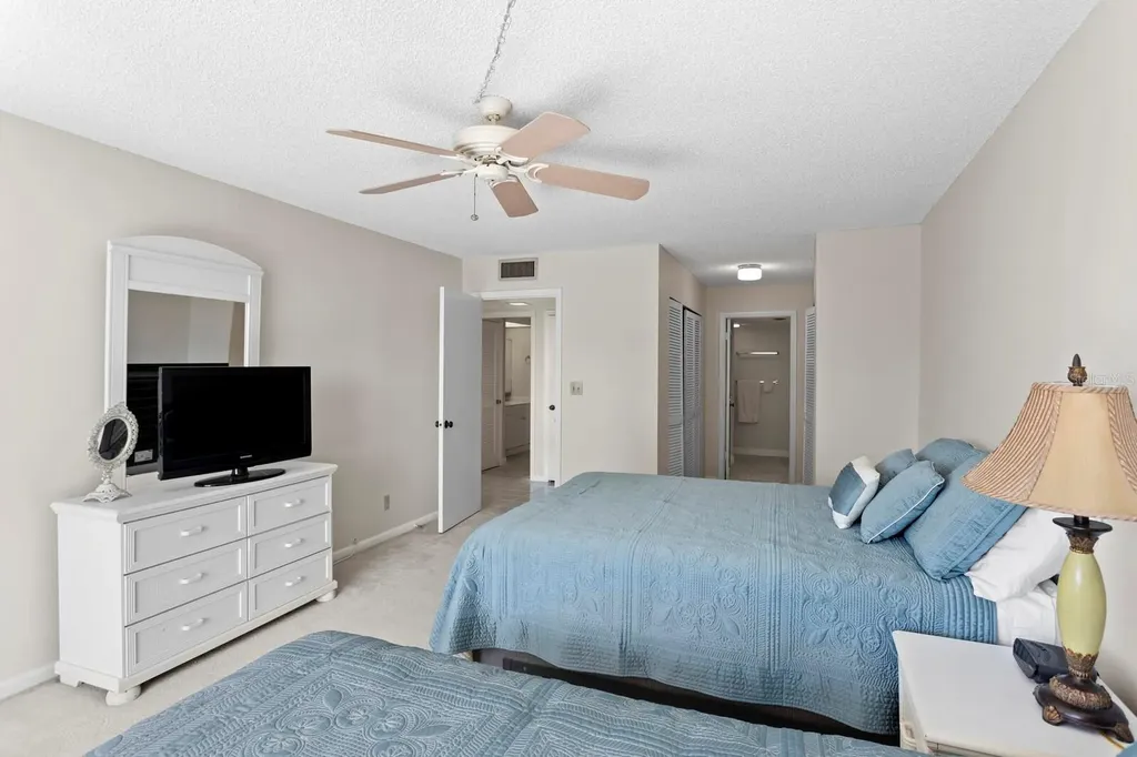 220 Belleview Boulevard Belleair FL 33756