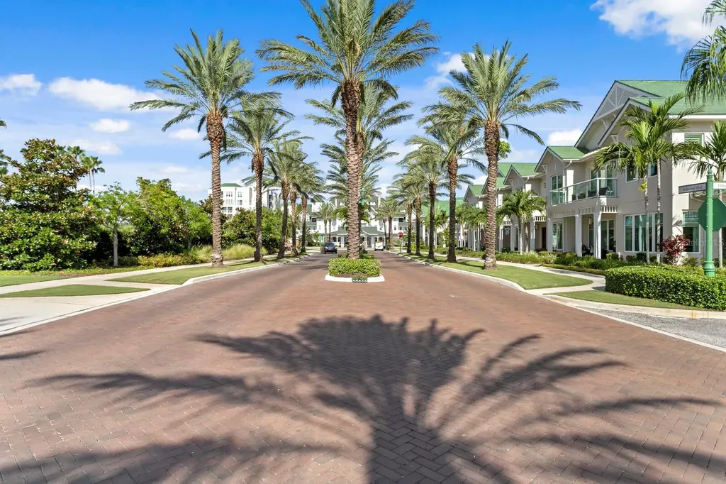 220 Belleview Boulevard Belleair FL 33756