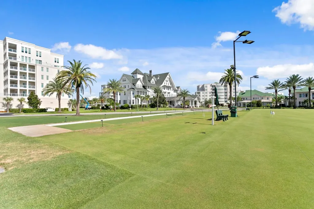 220 Belleview Boulevard Belleair FL 33756