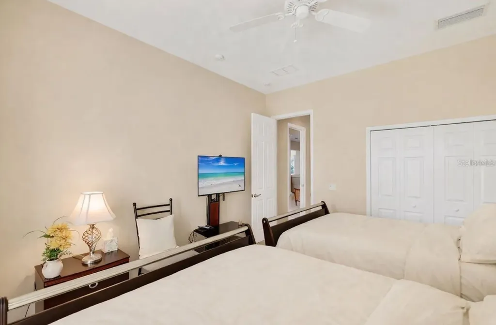 8517 17th Drive NW Bradenton FL 34209