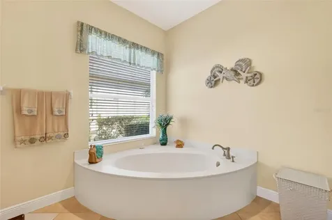 8517 17th Drive NW Bradenton FL 34209