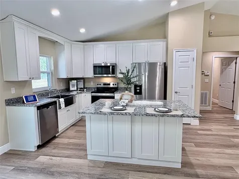 9309 SE Highway 42 Summerfield FL 34491