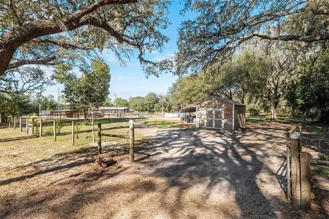 14755 SE 180th Street Weirsdale FL 32195
