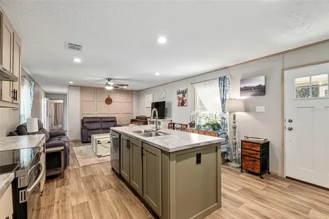14755 SE 180th Street Weirsdale FL 32195