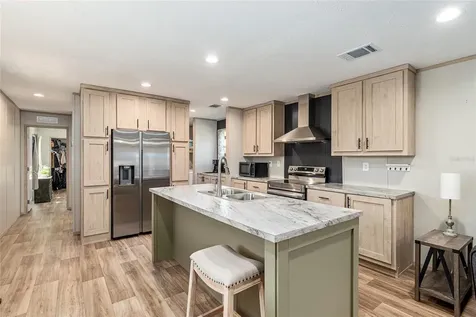 14755 SE 180th Street Weirsdale FL 32195