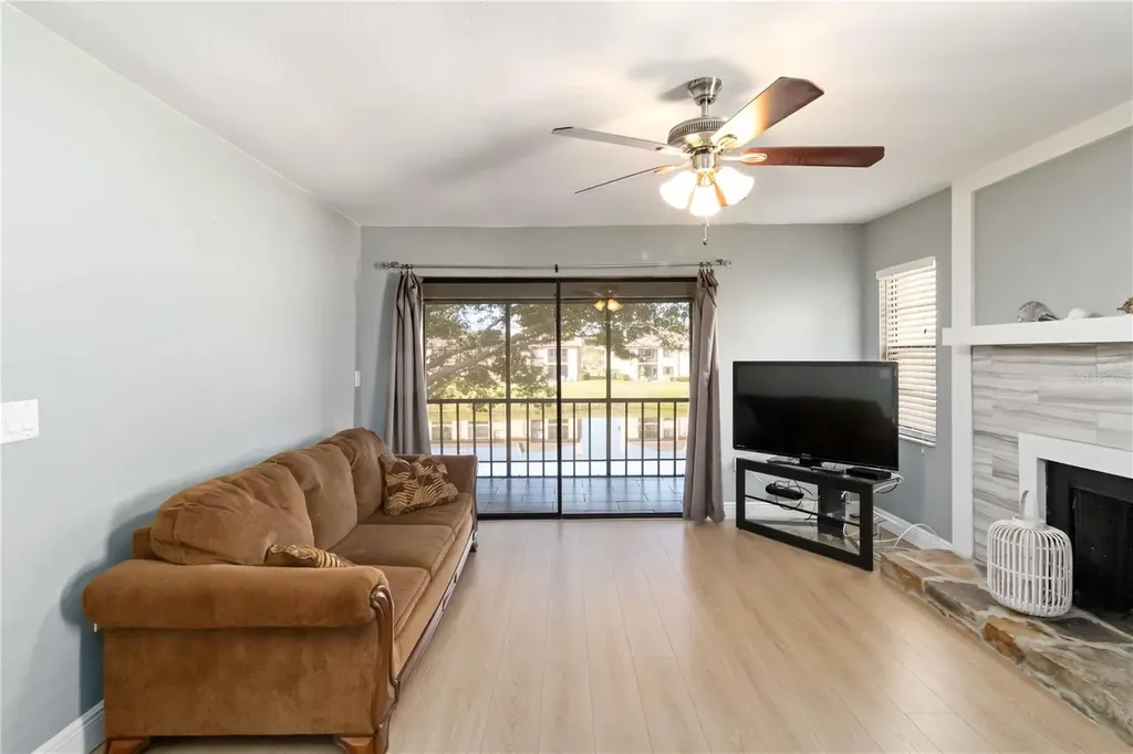 118 Lakeview Way Oldsmar FL 34677