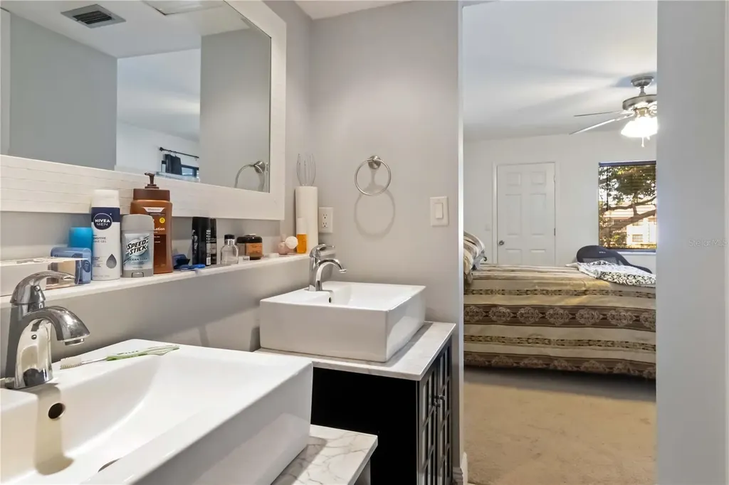 118 Lakeview Way Oldsmar FL 34677