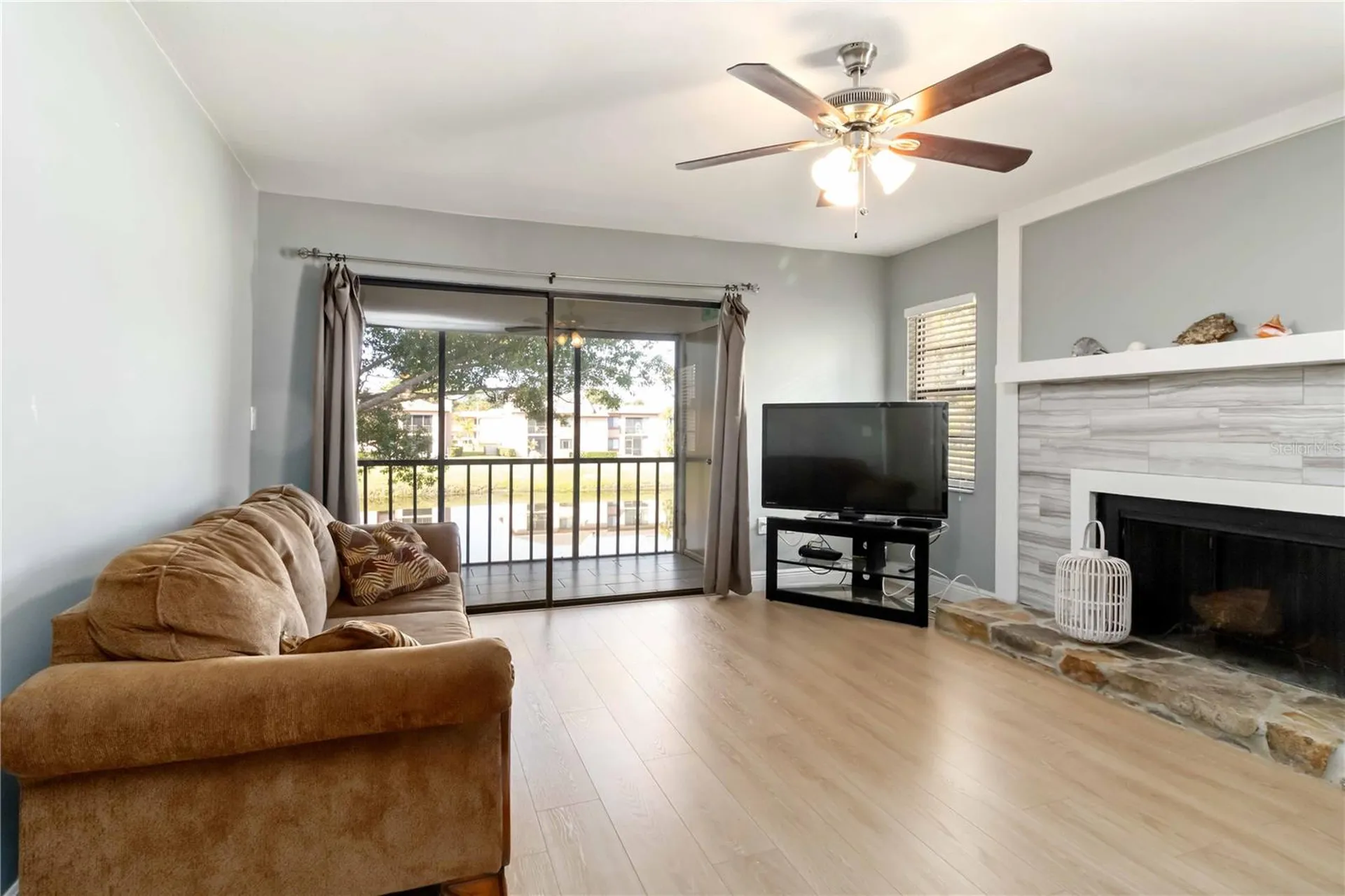 118 Lakeview Way Oldsmar FL 34677