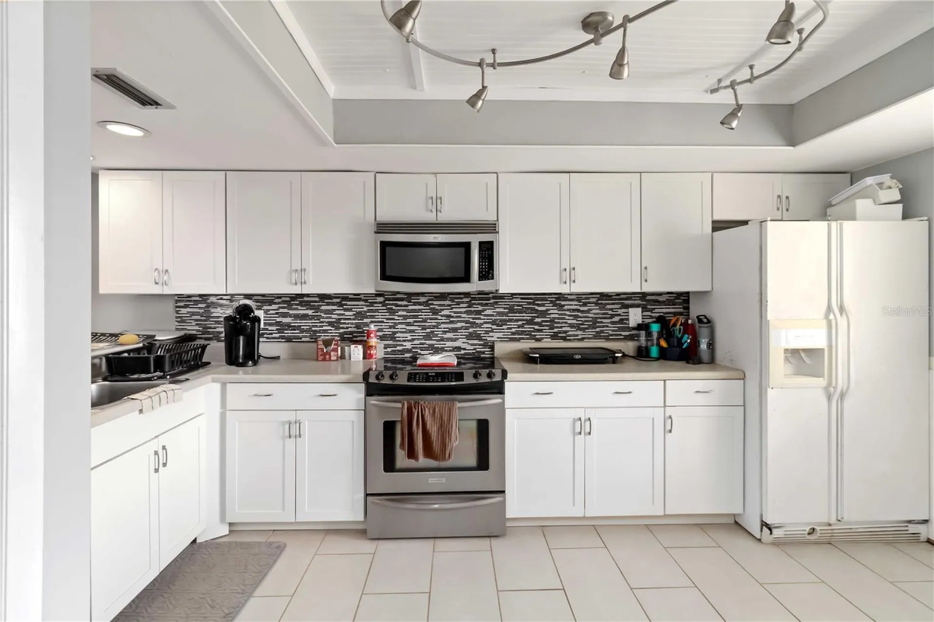 118 Lakeview Way Oldsmar FL 34677