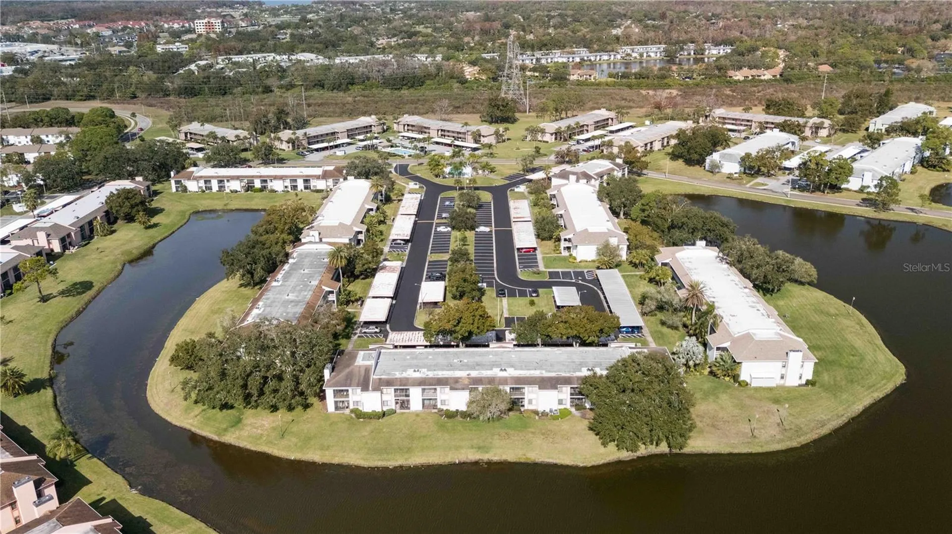 118 Lakeview Way Oldsmar FL 34677