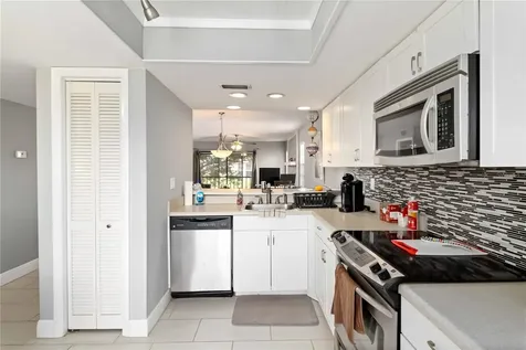 118 Lakeview Way Oldsmar FL 34677