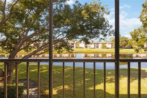 118 Lakeview Way Oldsmar FL 34677