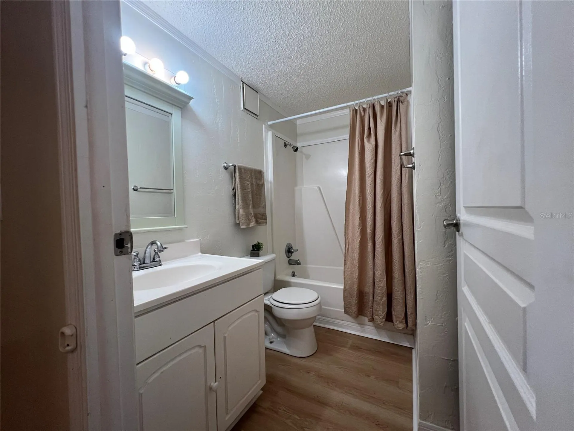 2490 SW 14th Drive Gainesville FL 32608