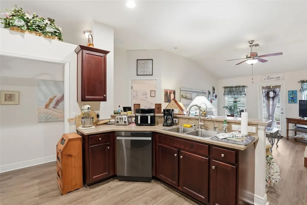 1006 NE 33rd Street Cape Coral FL 33909