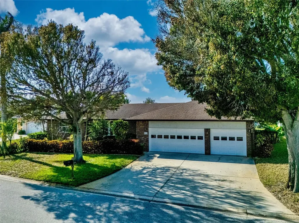 4612 Coral Lake Drive Bradenton FL 34210