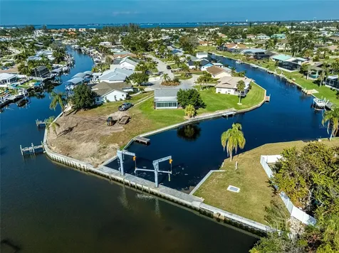 4612 Coral Lake Drive Bradenton FL 34210